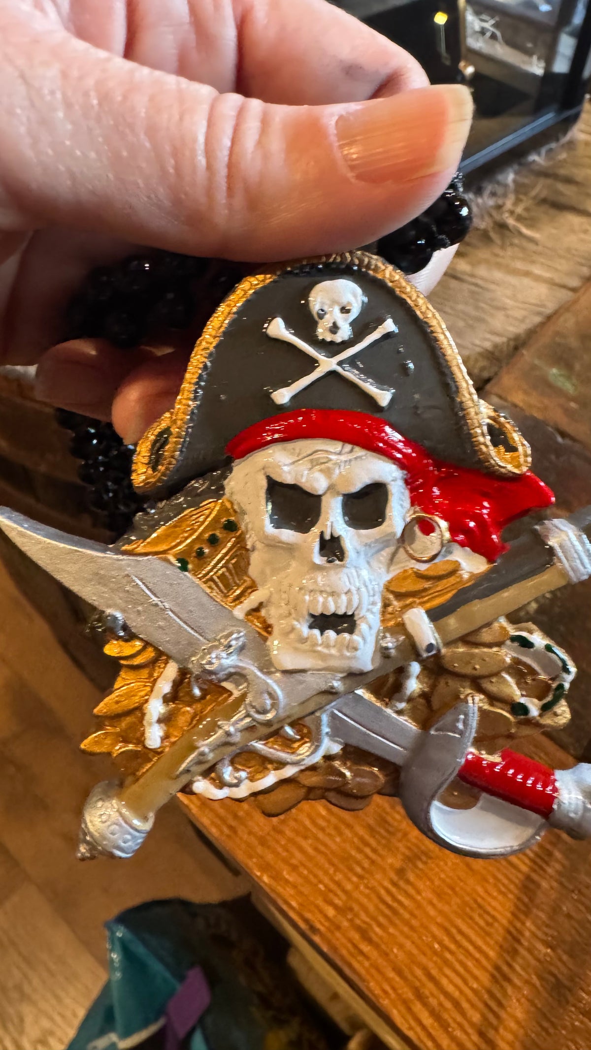 Pirate Skull Crossbones with treasure